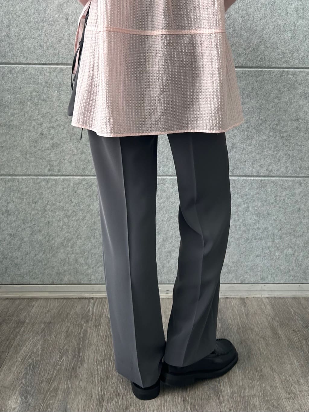 honoka Aさんの「CODE A｜point neck ribbon shirts」を使ったコーディネート