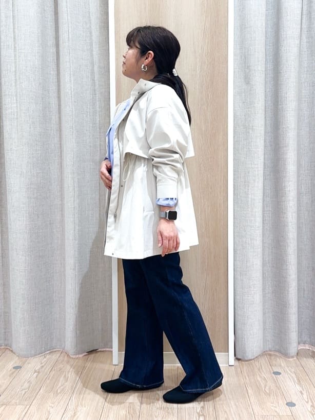 naoさんの「grove｜【撥水／シルエット2WAY】羽織るだけでサマになる、スタンドネックテントラインコート」を使ったコーディネート