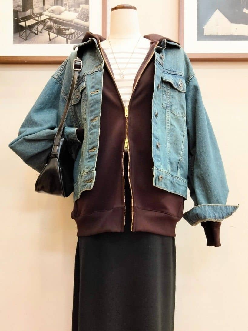 うっちーさんの「SHOO･LA･RUE｜【SHOO・LA・RUE DENIM】羽織るだけでこなれる　オーバーサイズデニムジャケット」を使ったコーディネート