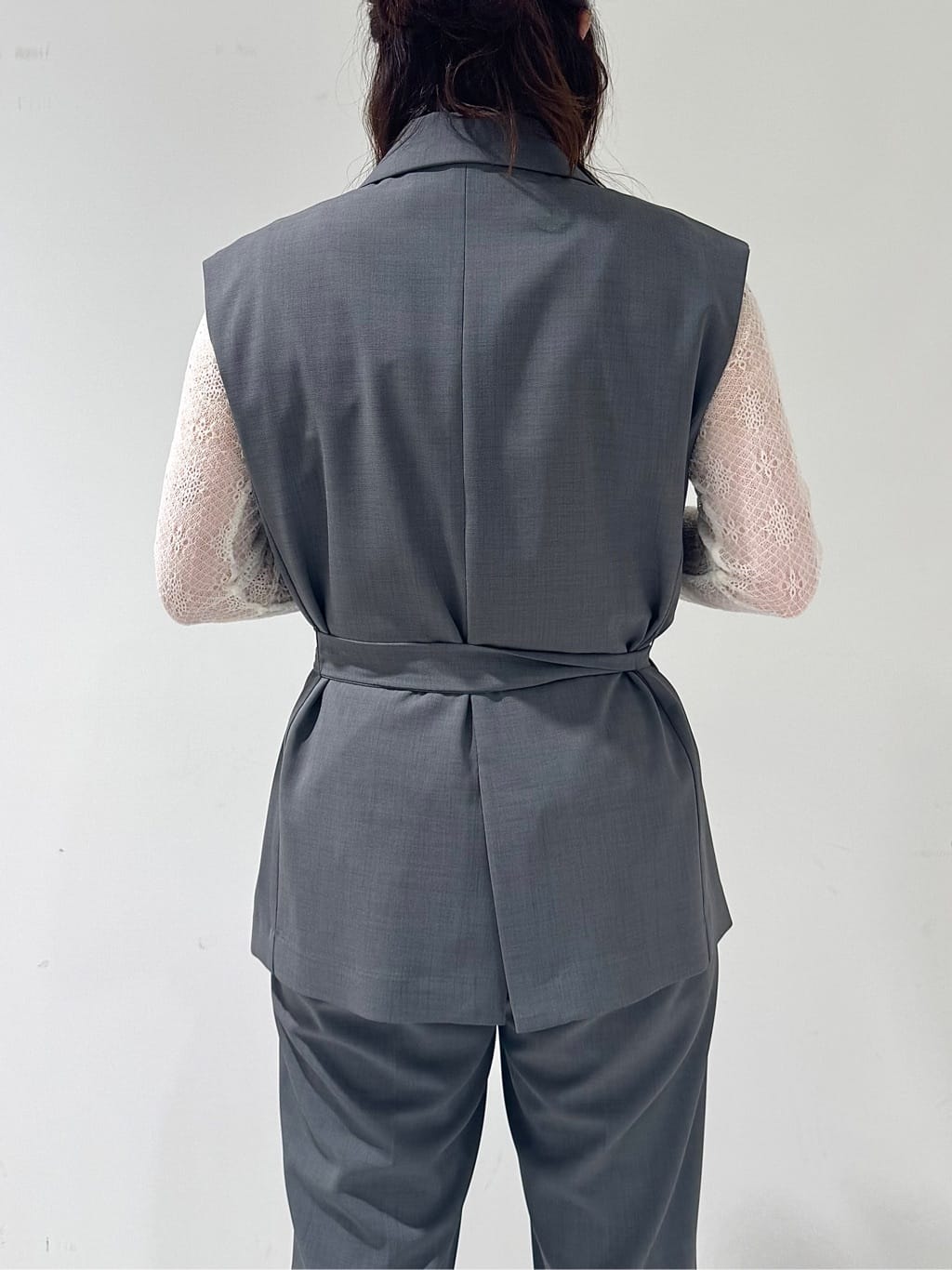 そんさんの「INDIVI｜Comfy SET UP｜ベルテッドジレ【セットアップ対応／通勤／カセット服／接触冷感／UVカット】」を使ったコーディネート
