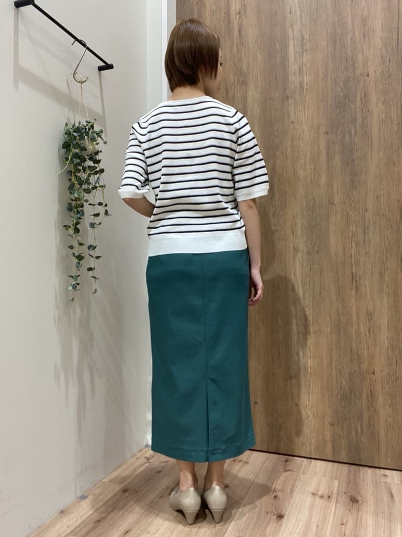 まなしぃさんの「grove｜【シリーズ累計36万枚/UVカット・ひんやり・洗濯機OK】やわらかドライタッチ 五分袖クルーネックニ」を使ったコーディネート