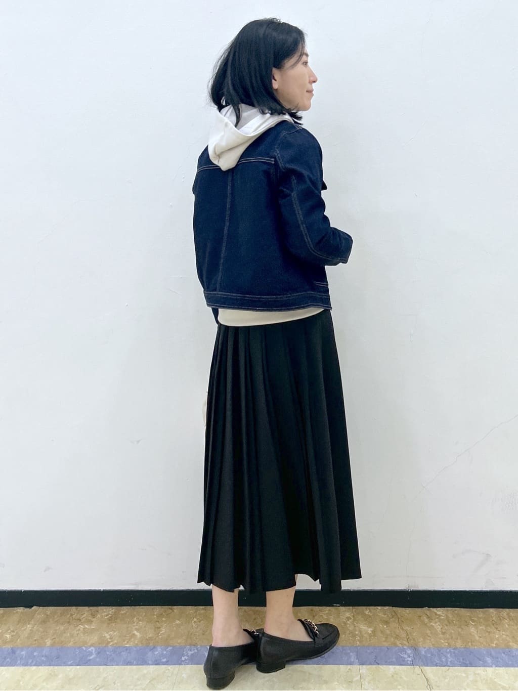 su.さんの「index｜ミニマルノーカラーデニムジャケット【洗濯機OK】」を使ったコーディネート
