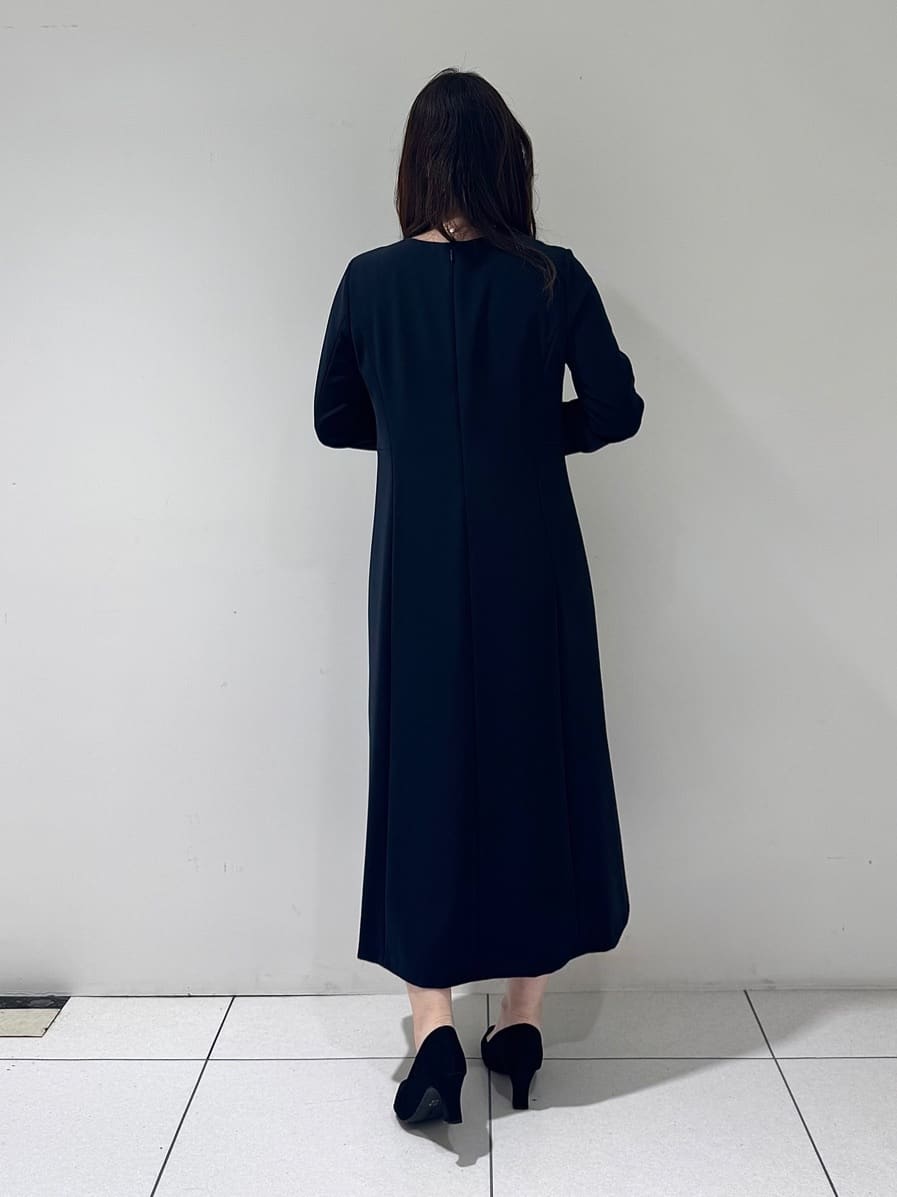 そんさんの「INDIVI｜【上品光沢／SETUP可能】切り替えデザインジャケット」を使ったコーディネート