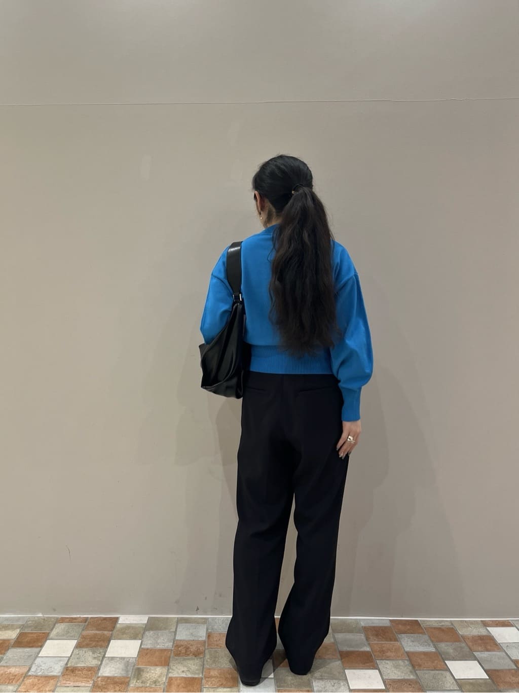 Uminoさんの「INDIVI｜Timeless｜フォルムロゴニット」を使ったコーディネート