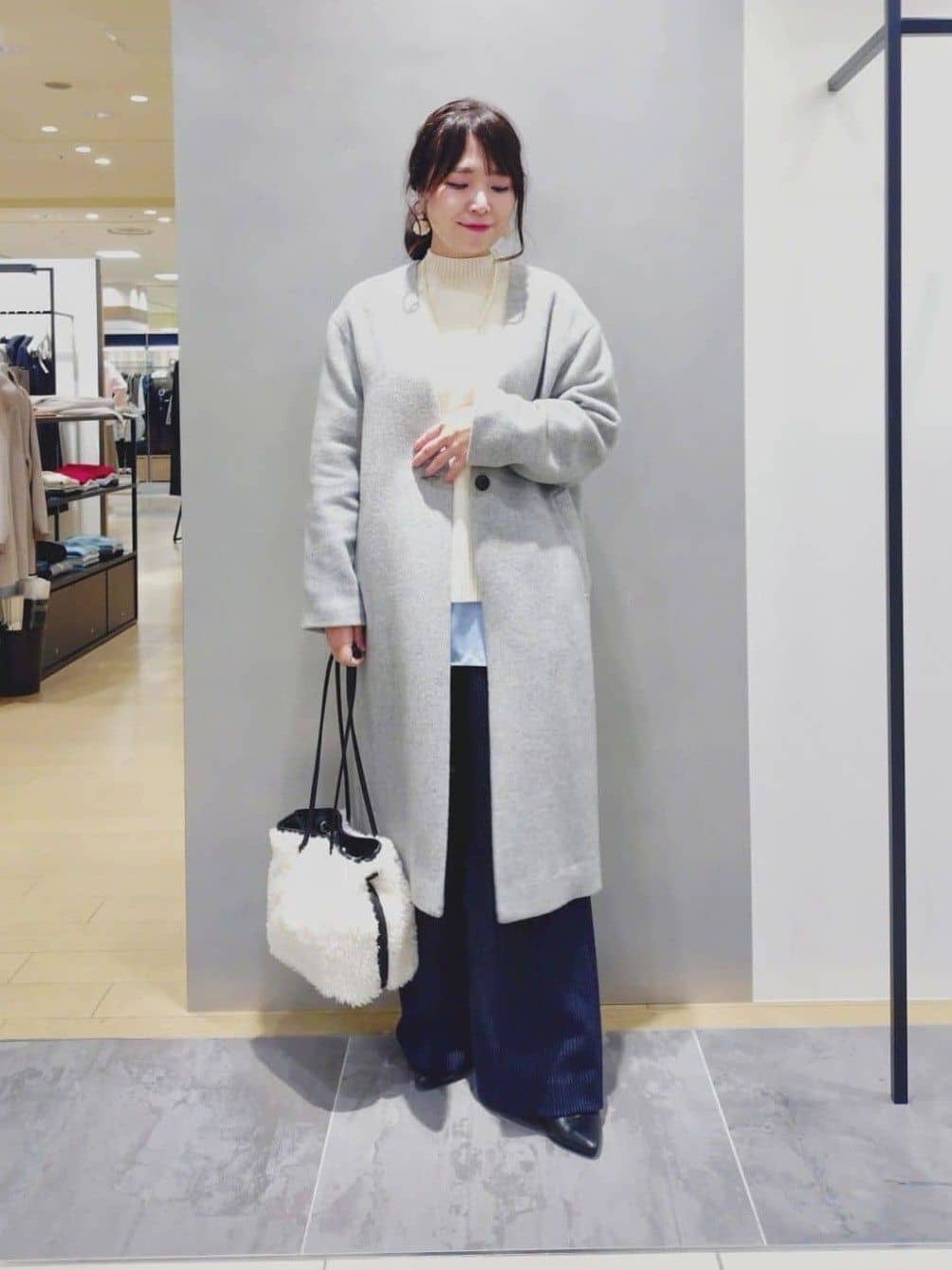 TOMOMIさんの「INDIVI｜【褒められパンツ／ウール混】ウォームウール ワイドパンツ」を使ったコーディネート