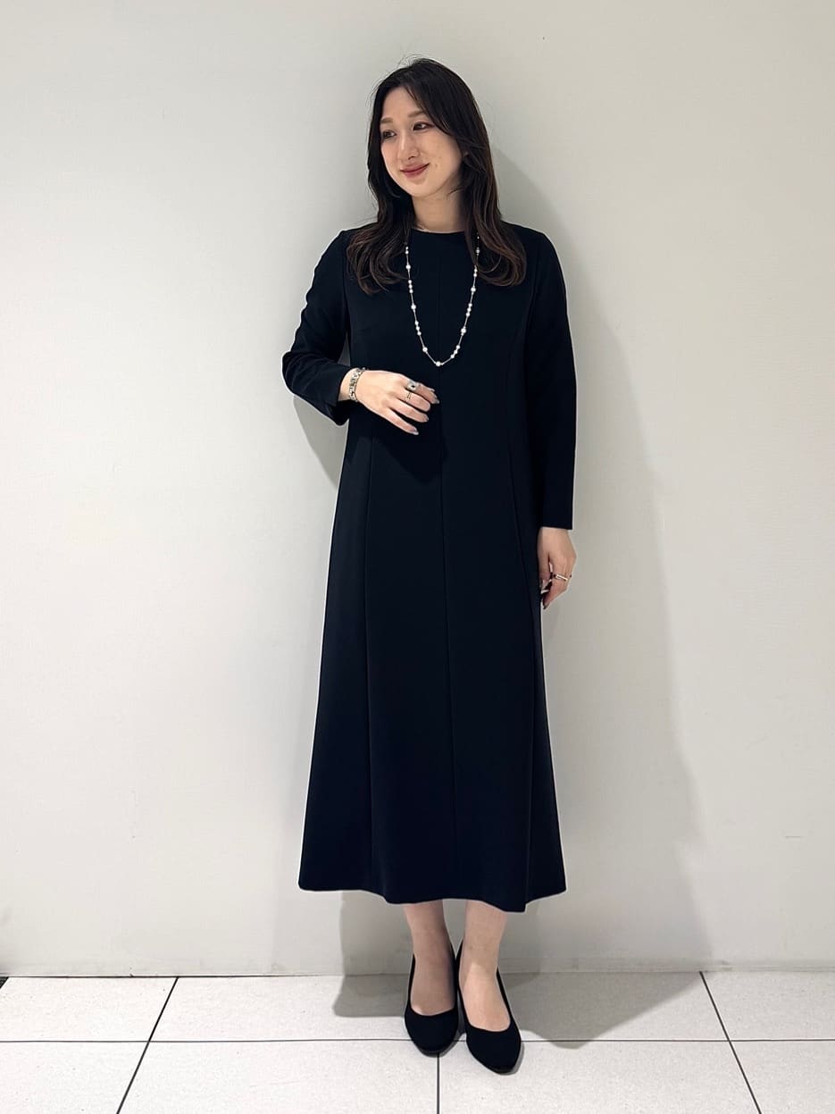 そんさんの「INDIVI｜【上品光沢／SETUP可能】切り替えデザインジャケット」を使ったコーディネート