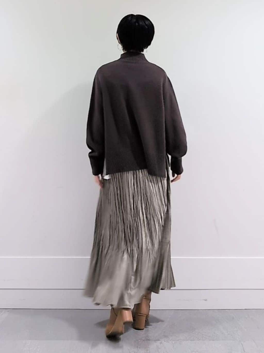 ミズタさんの「UNTITLED｜【8色展開/洗える】ウールカシミヤ ハイネックニット」を使ったコーディネート