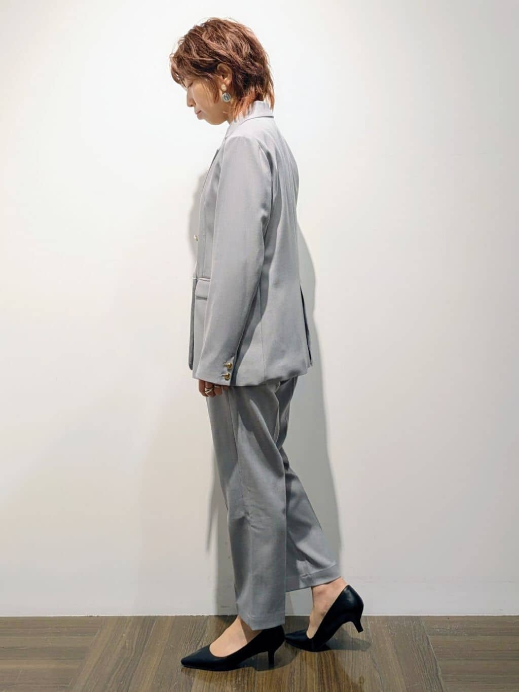 4410さんの「THE SHOP TK｜【通勤にもデイリーにも】CAVIAN 金ボタンダブルブレストジャケット」を使ったコーディネート