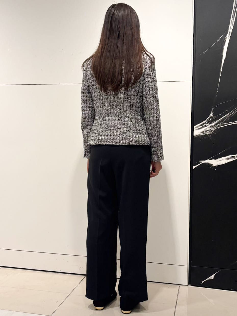 シオンさんの「COUP DE CHANCE｜【洗える／日本製】女性らしい細ボウタイブラウス」を使ったコーディネート