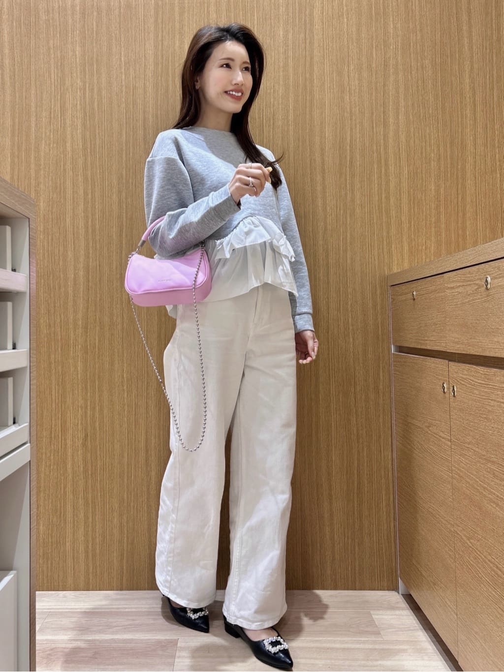 maiさんの「OPAQUE.CLIP｜裾フリルドッキングトップス【洗濯機OK】」を使ったコーディネート