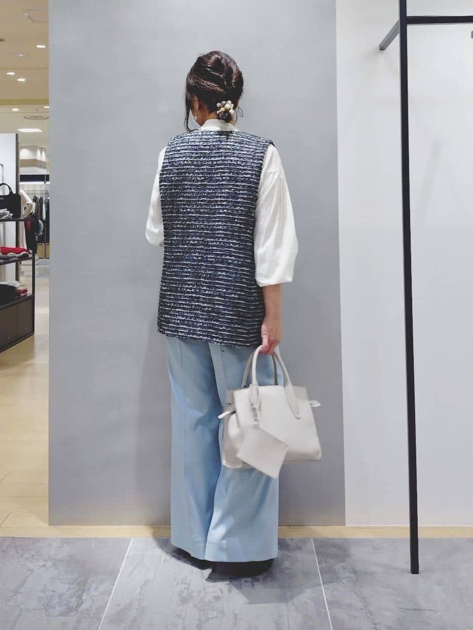 TOMOMIさんの「INDIVI｜【新作褒められパンツ】快温ワイドパンツ」を使ったコーディネート