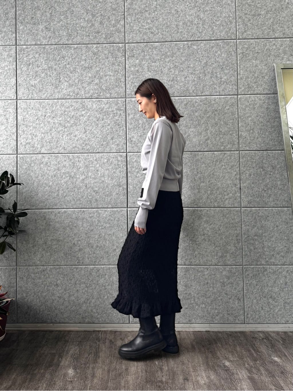 uchi__yamaさんの「CODE A｜sensual lace tight skirt」を使ったコーディネート