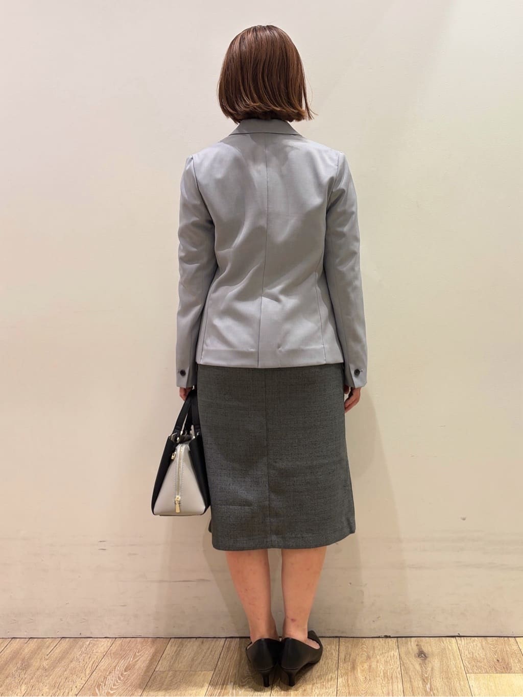 YUKOさんの「index｜フリルキーネックシャツ【洗濯機OK／イージーアイロン／防シワ】《XS～LL／7col》」を使ったコーディネート
