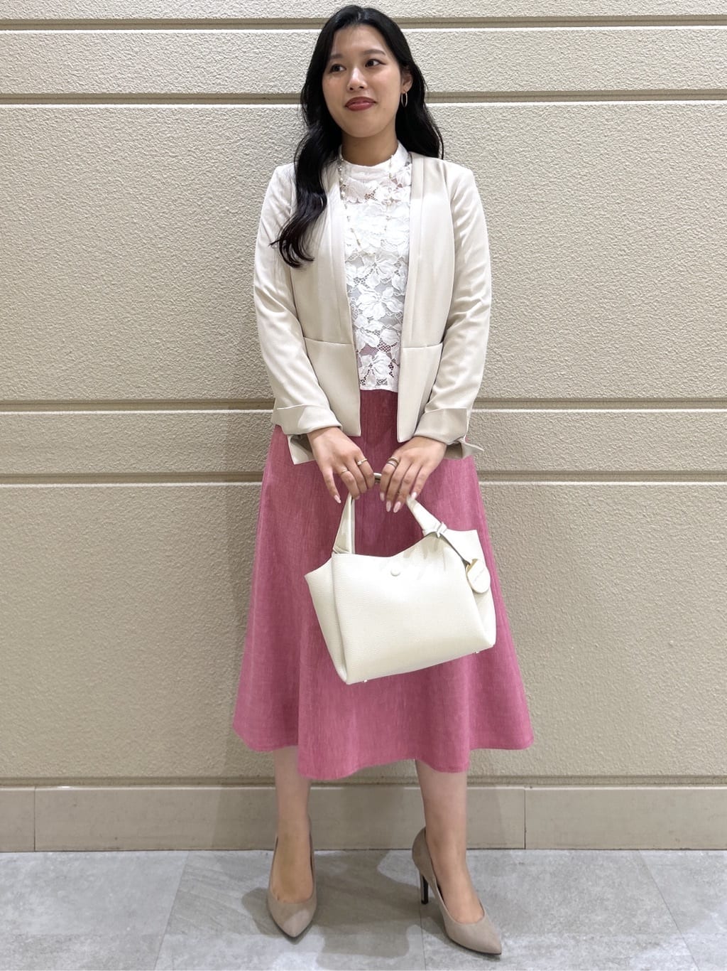 Momokaさんの「COUP DE CHANCE｜【手洗い可】コットン混レースブラウス」を使ったコーディネート