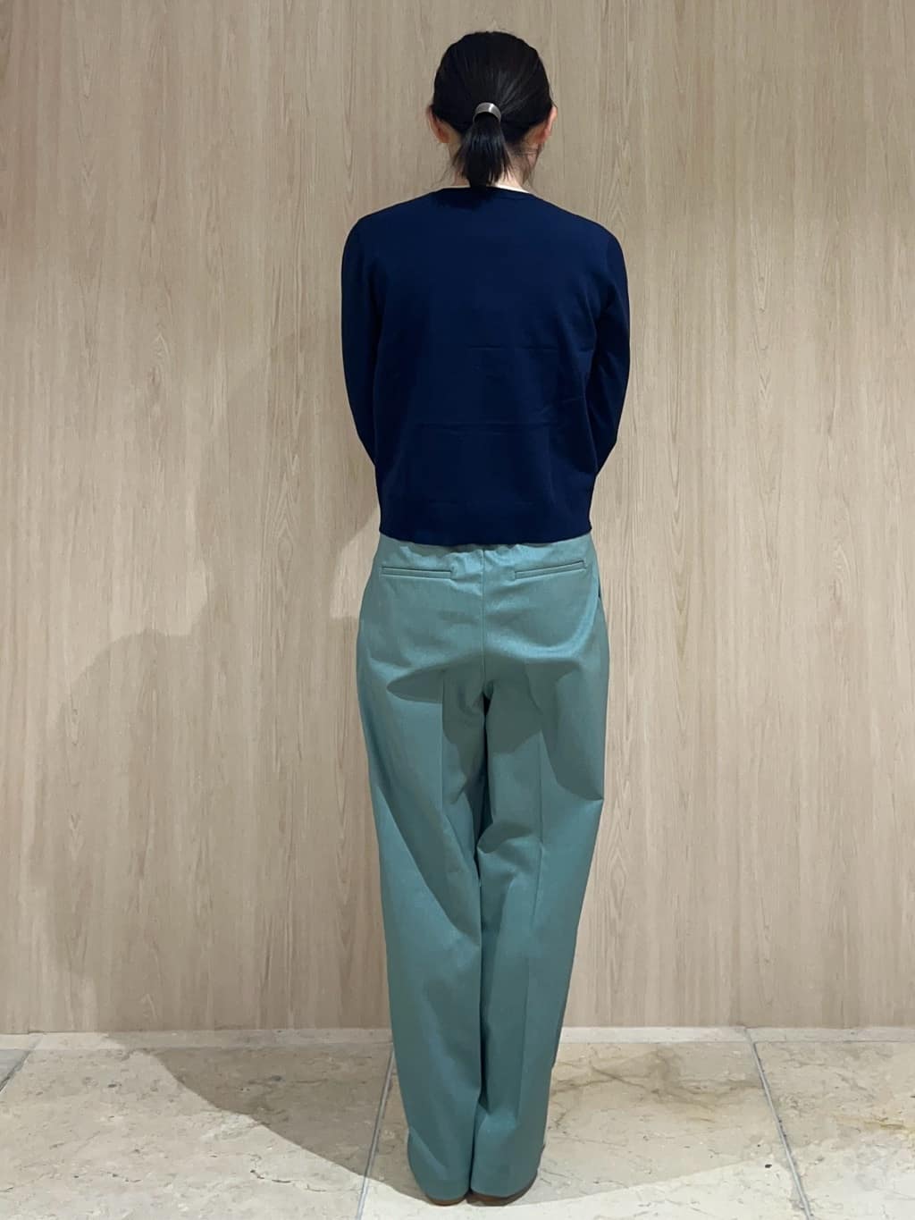 しのさんの「grove｜レイヤード風配色カーディガン」を使ったコーディネート