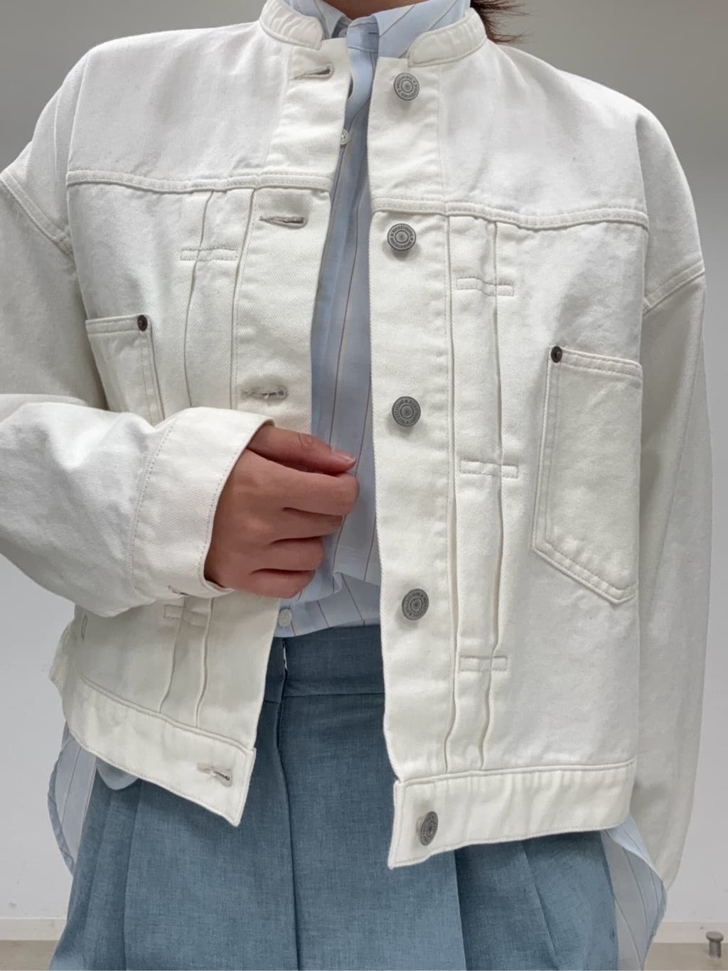 BUNさんの「DRESSTERIOR｜【otonaMUSE5月号掲載／セットアップ可】ウォッシャブルワイドタックパンツ」を使ったコーディネート
