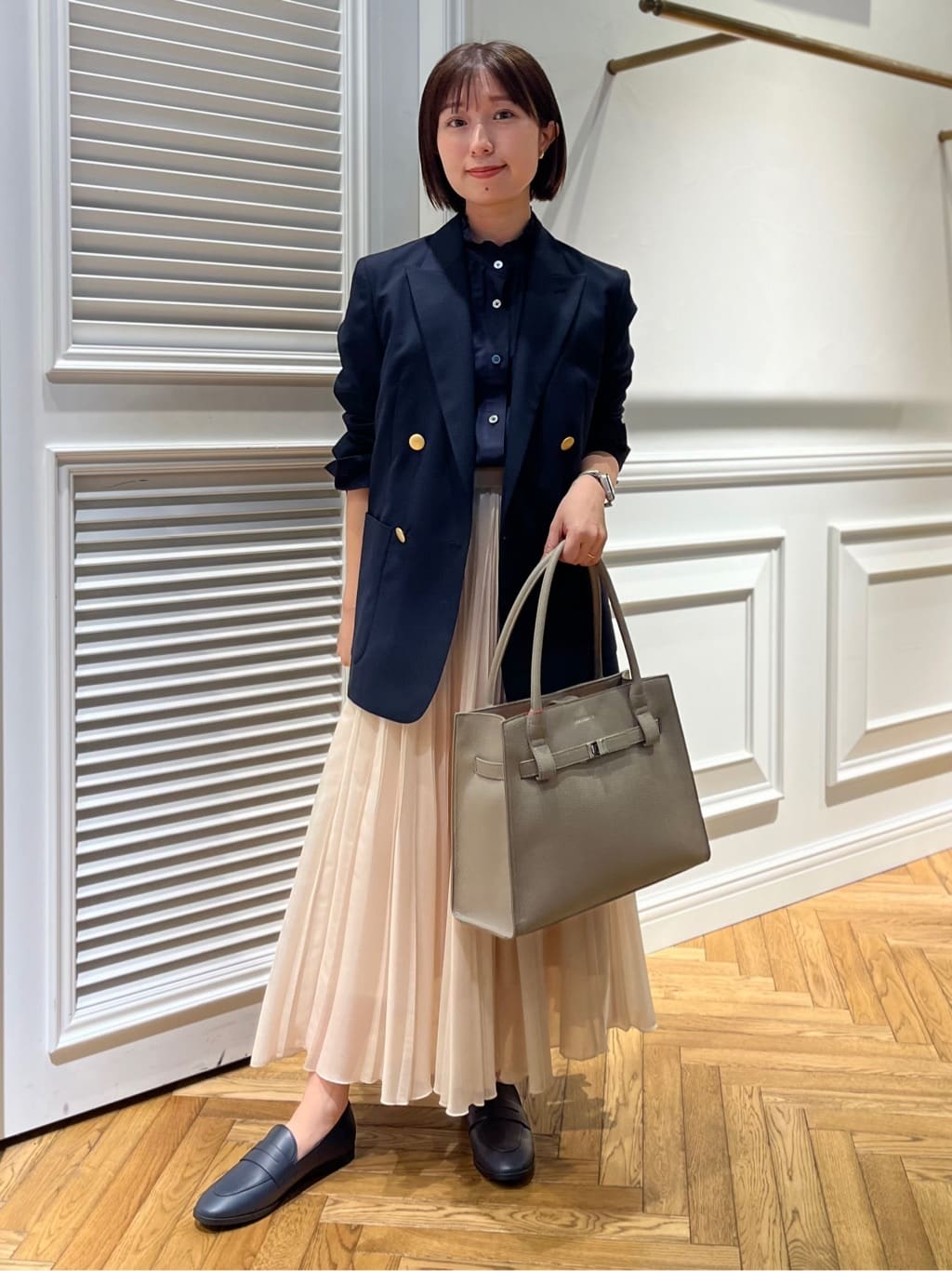 つじ まこさんの「DRESSTERIOR｜コンフォート ダブルブレザー」を使ったコーディネート