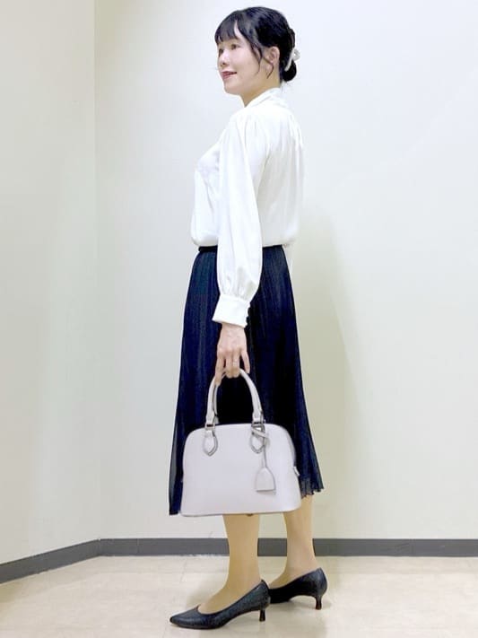  beni_gingerさんの「Reflect｜【きちんと見え／通勤／セレモニーにおすすめ◎】ドット柄ボウタイブラウス」を使ったコーディネート