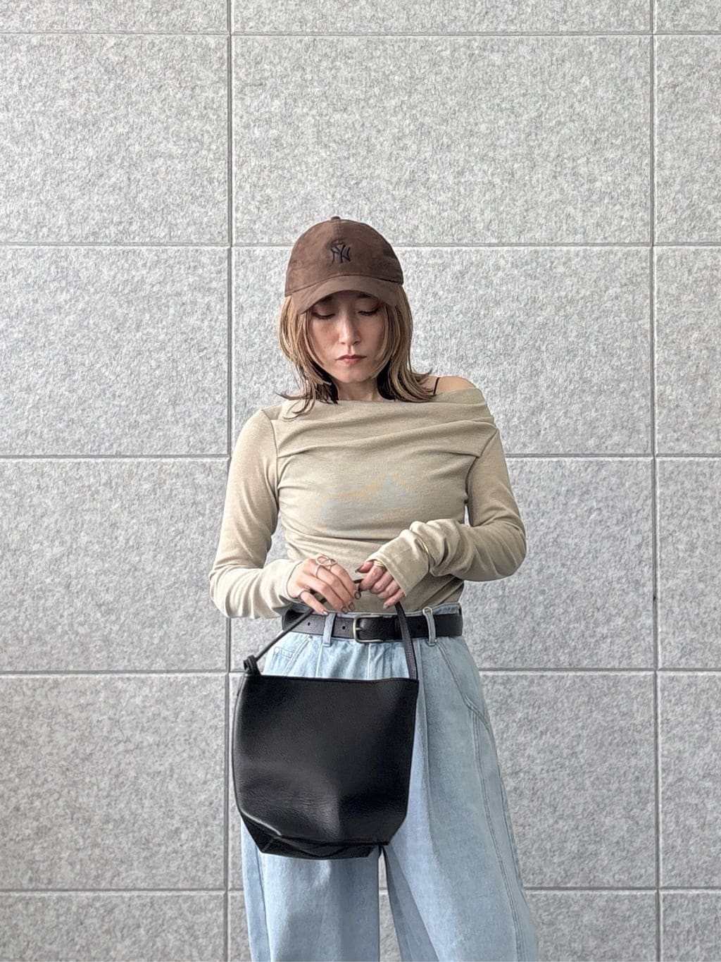 kotakiさんの「INDIVI｜オフショルカットソー」を使ったコーディネート