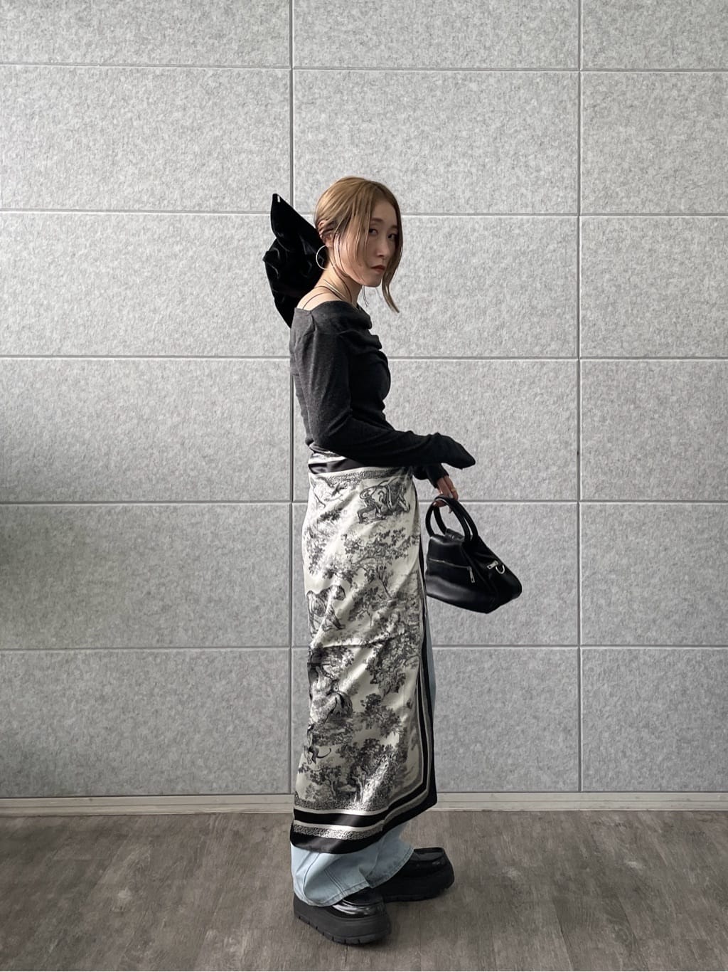 kotakiさんの「INDIVI｜オフショルカットソー」を使ったコーディネート