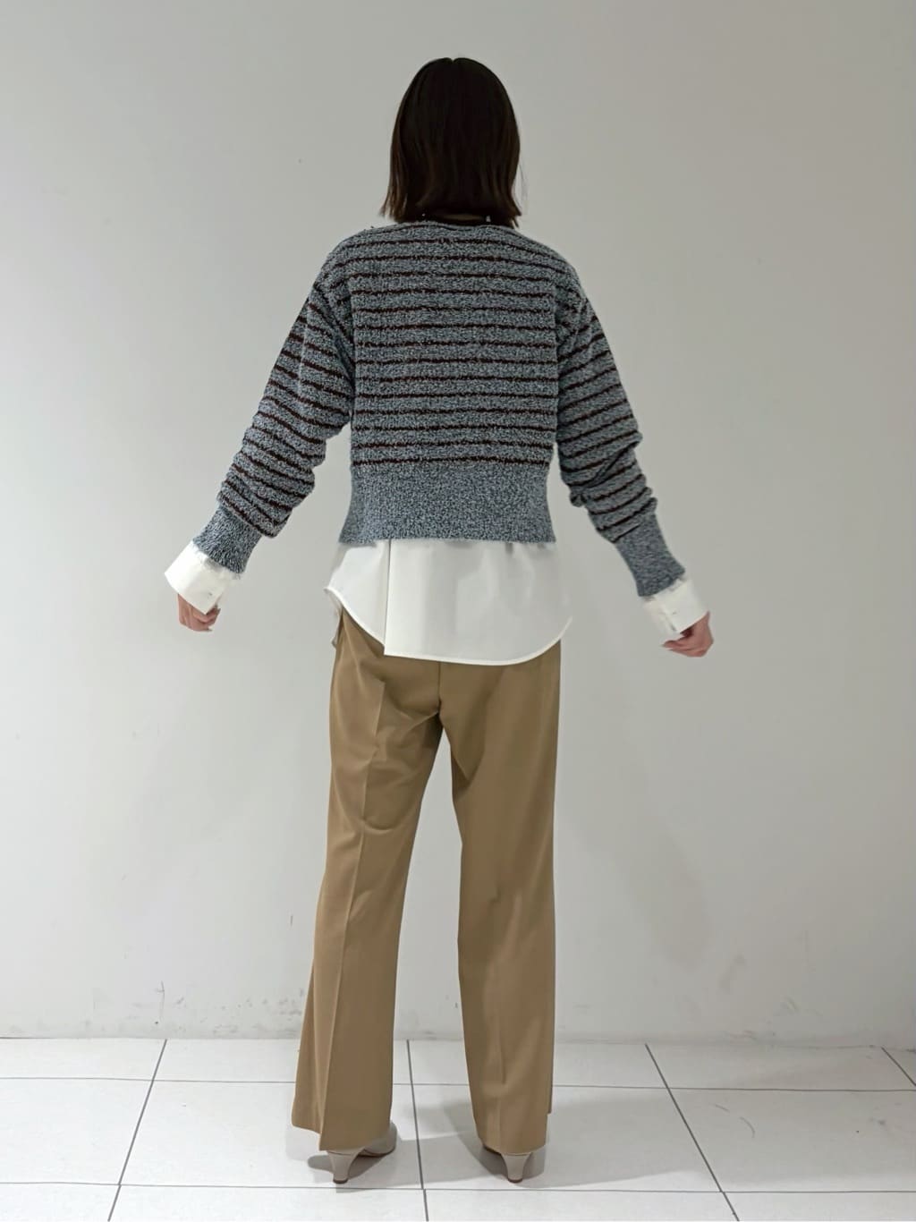 shioriさんの「INDIVI｜Comfy SET UP｜ストレートフレアパンツ【セットアップ対応／通勤／カセット服／接触冷感／UV」を使ったコーディネート