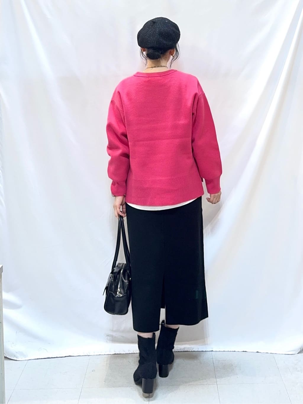 𝐇𝐢𝐫𝐨𝐦𝐢さんの「SHOO･LA･RUE｜【S-LL/洗濯機可/体型カバー】大人世代も取り入れやすい スウェットライクニット」を使ったコーディネート