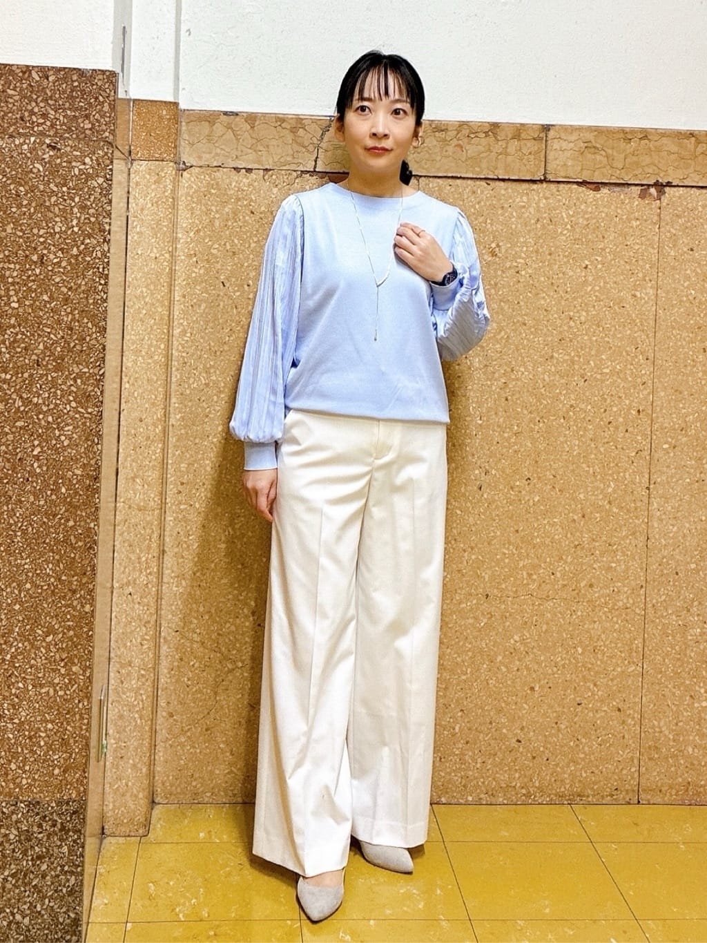 hattoriさんの「INDIVI｜【洗える／華やか】袖プリーツニット」を使ったコーディネート