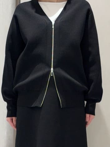 わたなべさんの「UNTITLED｜◆【軽羽織り/セットアップ可】ジップアップニットカーディガン」を使ったコーディネート