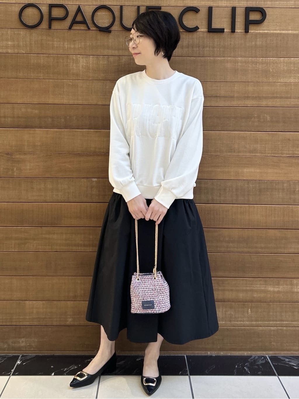 ゆうあさんの「OPAQUE.CLIP｜ロゴ刺繍裏毛トップス【洗濯機OK】」を使ったコーディネート