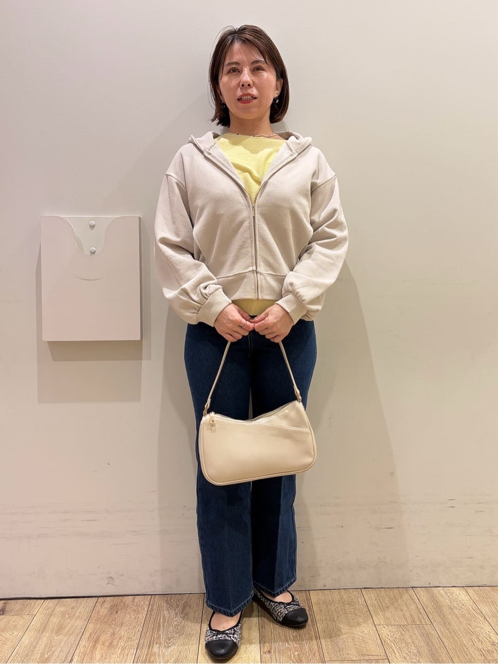 YUKOさんの「index｜ラメ裏毛コンパクトジップパーカー【洗濯機OK】」を使ったコーディネート