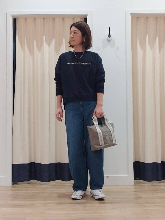 HIROさんの「Dessin｜【洗える】ラグラン切り替えミニロゴカットソー」を使ったコーディネート