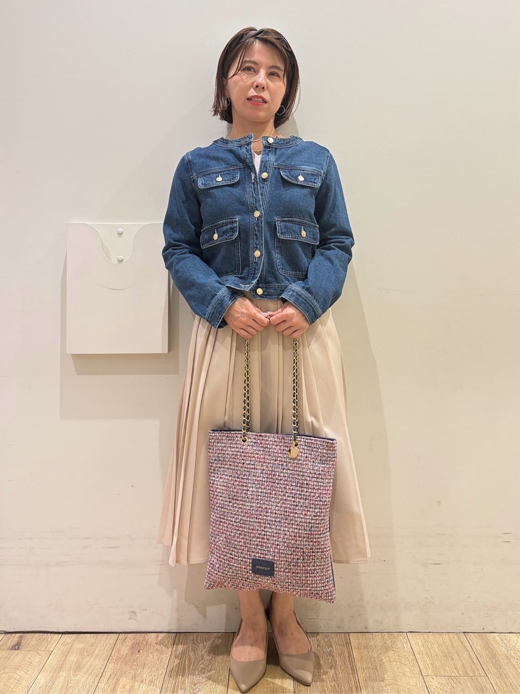 YUKOさんの「index｜ミニマルノーカラーデニムジャケット【洗濯機OK】」を使ったコーディネート