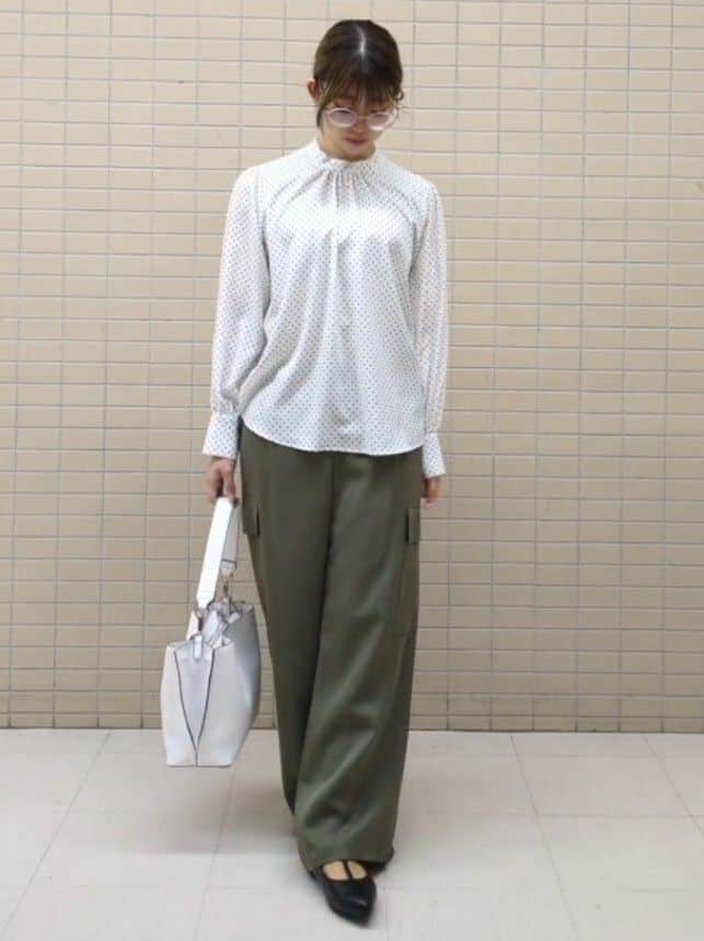 ひまりさんの「Reflect｜ストレートワイドカーゴパンツ」を使ったコーディネート