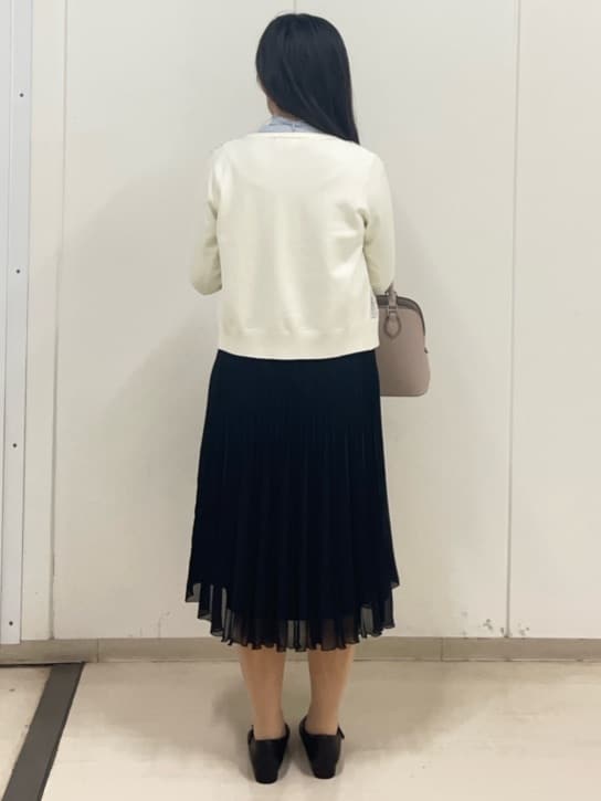 Rihoさんの「Reflect｜【通勤／ボウタイ取り外し可】ボウタイ付きバンドカラーブラウス」を使ったコーディネート