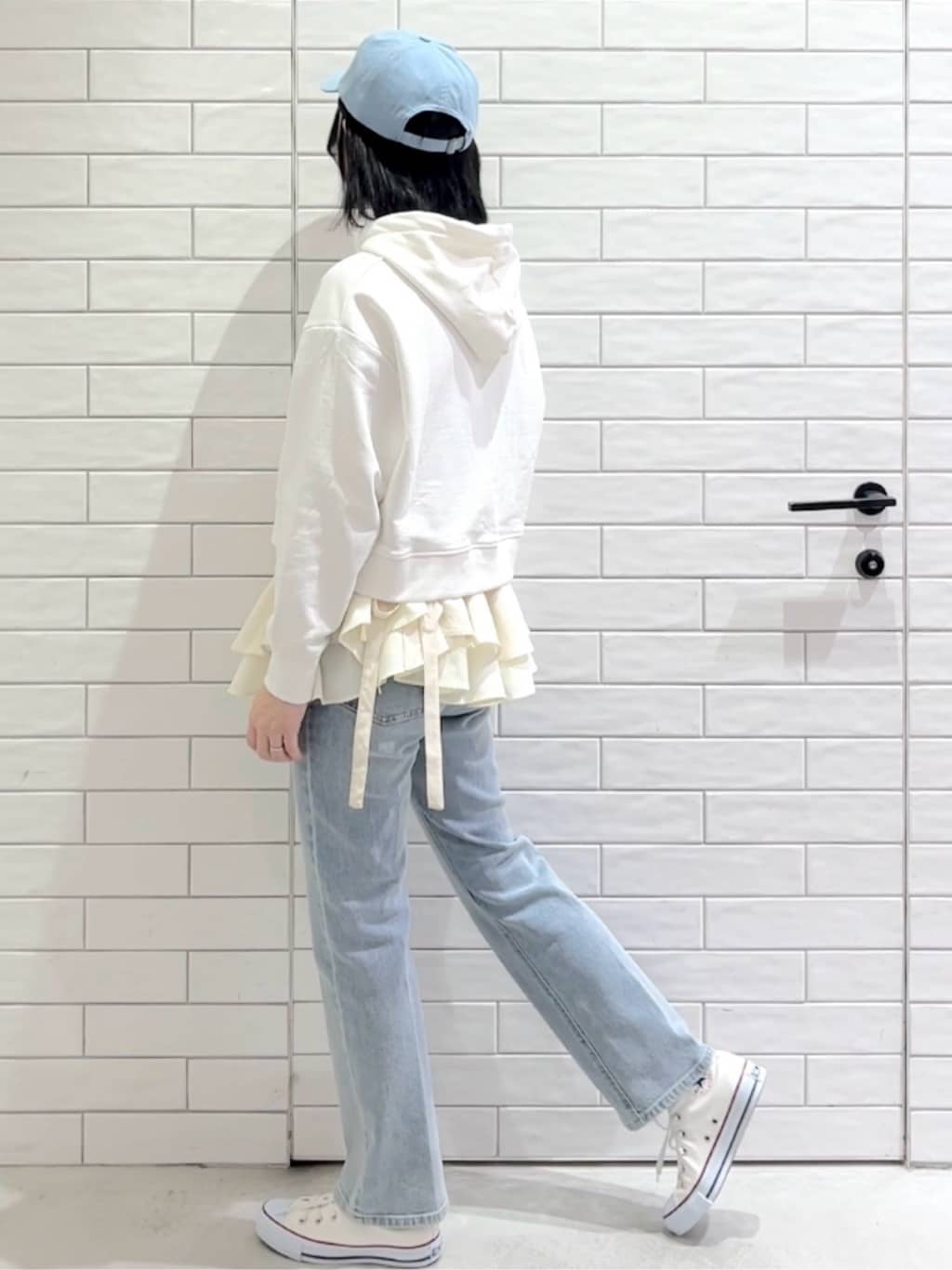 しおりさんの「OPAQUE.CLIP｜ショート裏毛フーディ【洗濯機OK】」を使ったコーディネート