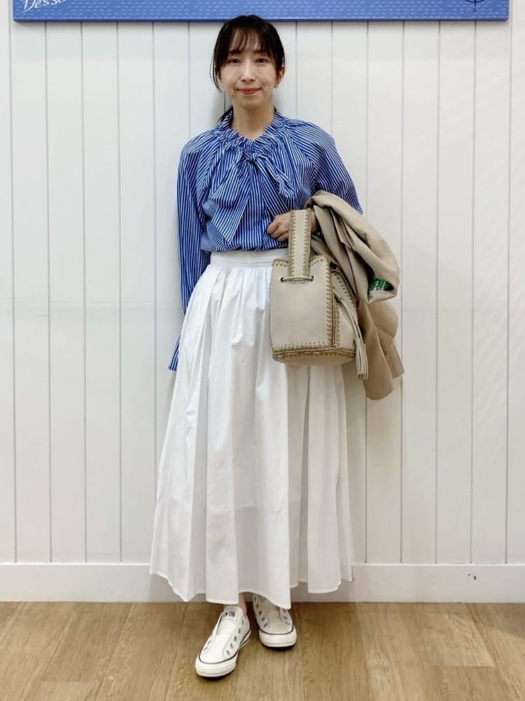 yoshiさんの「Dessin｜【花粉ガード/撥水加工/洗える】クルーネックスプリングコート」を使ったコーディネート