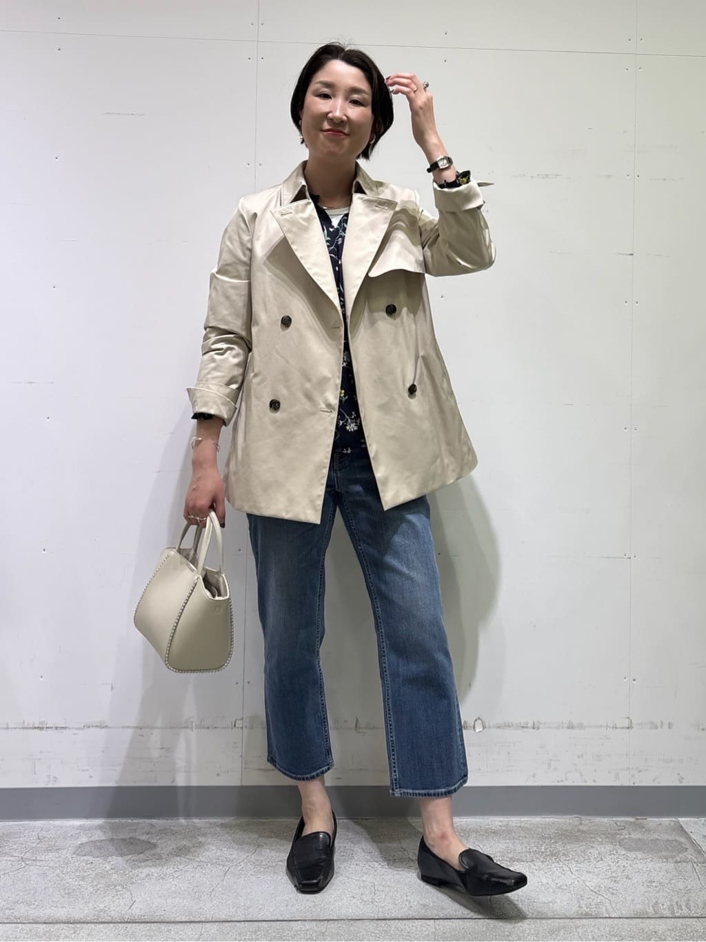 yuriさんの「INDIVI｜【褒められデニム】スリムストレート デニムパンツ」を使ったコーディネート