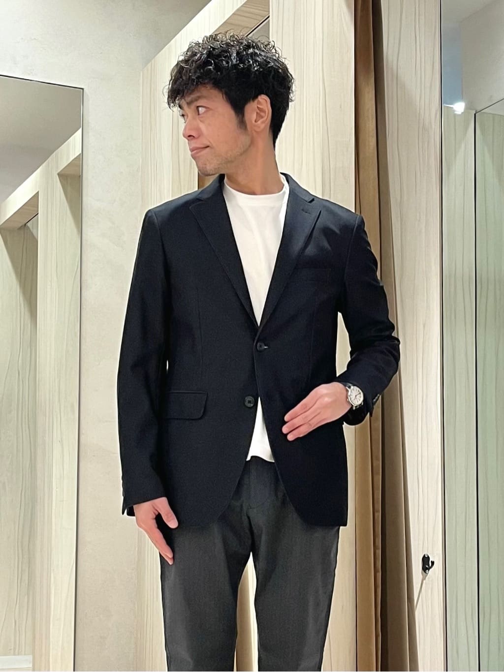 URAさんの「TAKEO KIKUCHI｜【ダウンライナー付き】ドビースタンドカラーコート」を使ったコーディネート