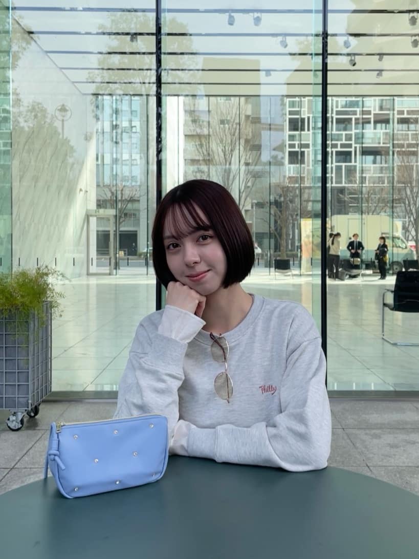 NATSUMIさんの「grove｜【コラボITEM】Philly Chocolate 裏毛プルオーバー」を使ったコーディネート
