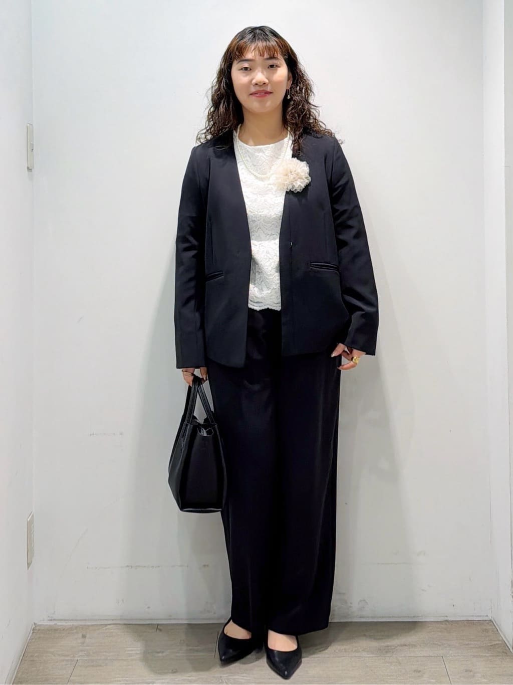 sumicaさんの「OPAQUE.CLIP｜《通勤／セットアップ対応》 Vネックジャケット／ダブルクロス【洗濯機OK】」を使ったコーディネート