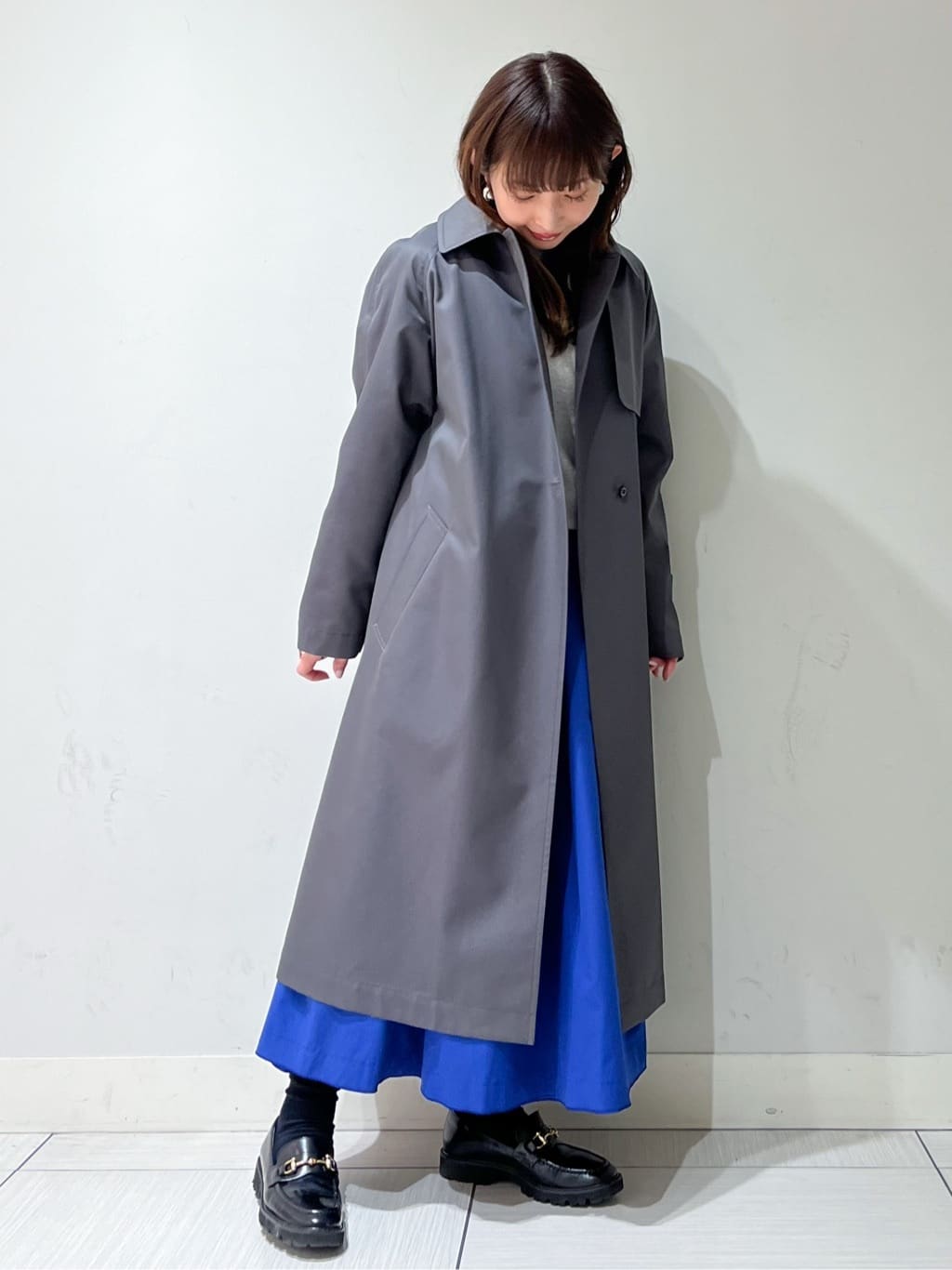 じゅんさんの「DRESSTERIOR｜【ウォッシャブル/美シルエット】ライト トレンチコート」を使ったコーディネート