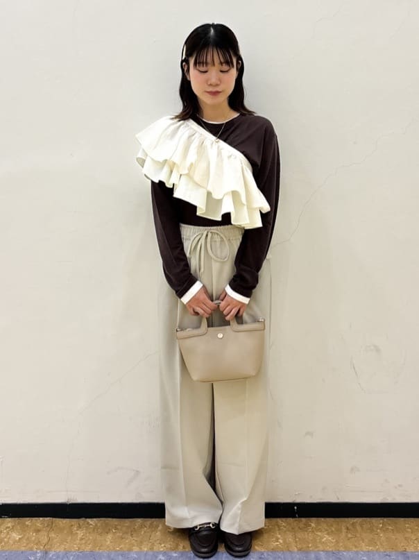 mireiさんの「OPAQUE.CLIP｜美脚ストレッチイージーワイドパンツ【洗濯機OK】」を使ったコーディネート