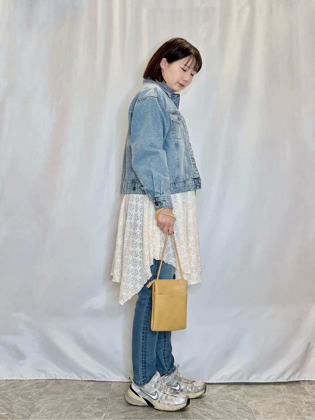 ネリさんの「SHOO･LA･RUE｜【SHOO・LA・RUE DENIM】羽織るだけでこなれる　オーバーサイズデニムジャケット」を使ったコーディネート