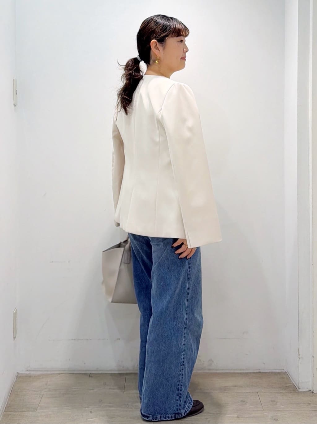 sumicaさんの「OPAQUE.CLIP｜《通勤／セットアップ対応》 Vネックジャケット／ダブルクロス【洗濯機OK】」を使ったコーディネート