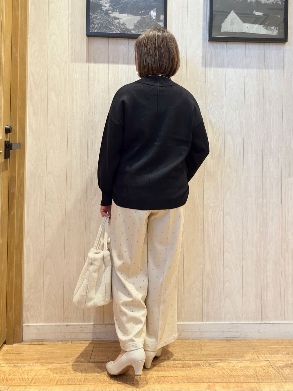 Megさんの「SHOO･LA･RUE｜【S-LL】きれい見えも叶う フロッキードットワイドパンツ」を使ったコーディネート