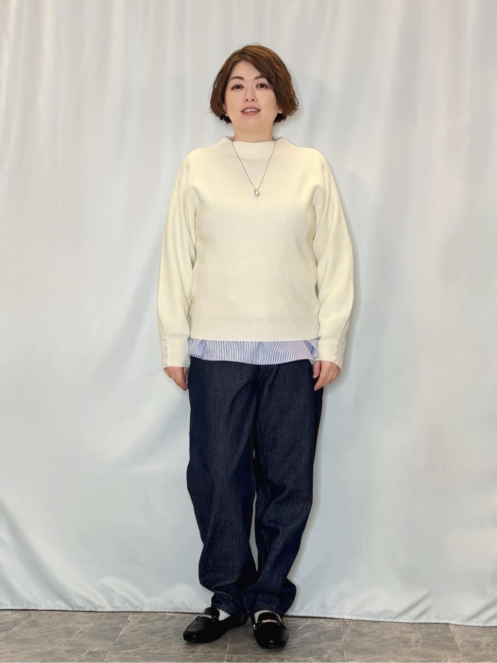 たみさんの「SHOO･LA･RUE｜【毛玉になりにくい/洗濯機可/S-LL】お袖パールの上品ニット」を使ったコーディネート