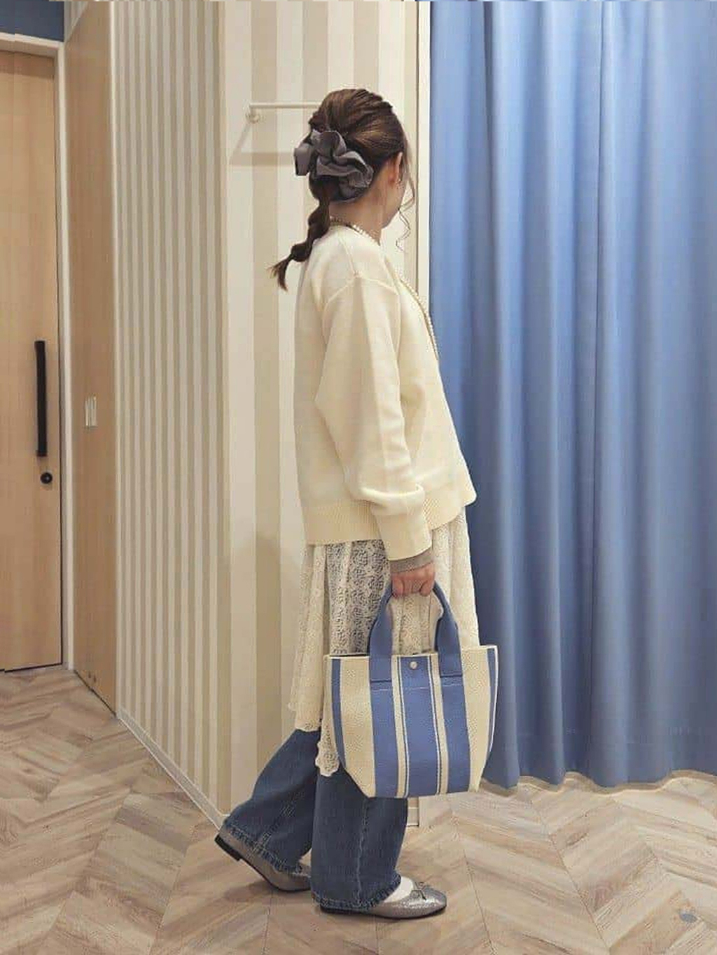 Ikumiさんの「SHOO･LA･RUE｜【洗濯機可/S-LL/インしなくても着られる】1枚で決まる　レイヤード風スウェットライクニット」を使ったコーディネート