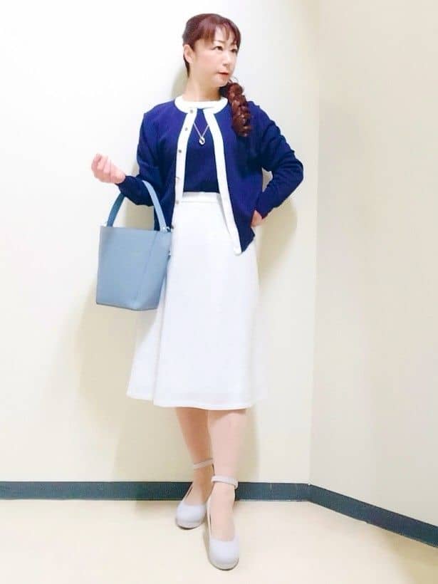 花さんの「Reflect｜【アンサンブル可】バイカラーカーディガン」を使ったコーディネート