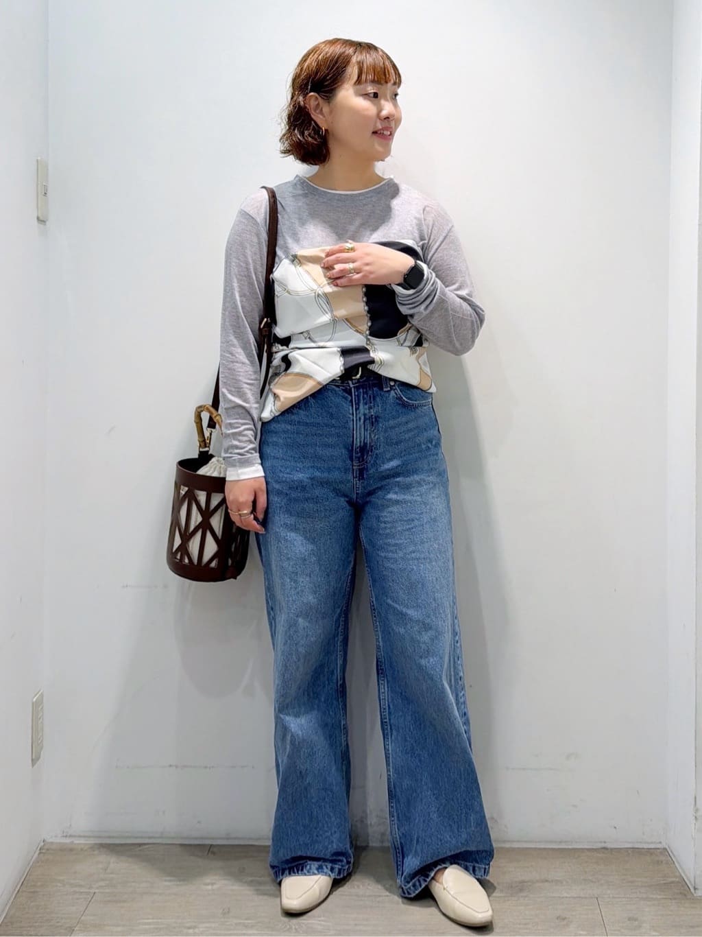 sumicaさんの「OPAQUE.CLIP｜配色レイヤードロングスリーブTシャツ【洗える】」を使ったコーディネート