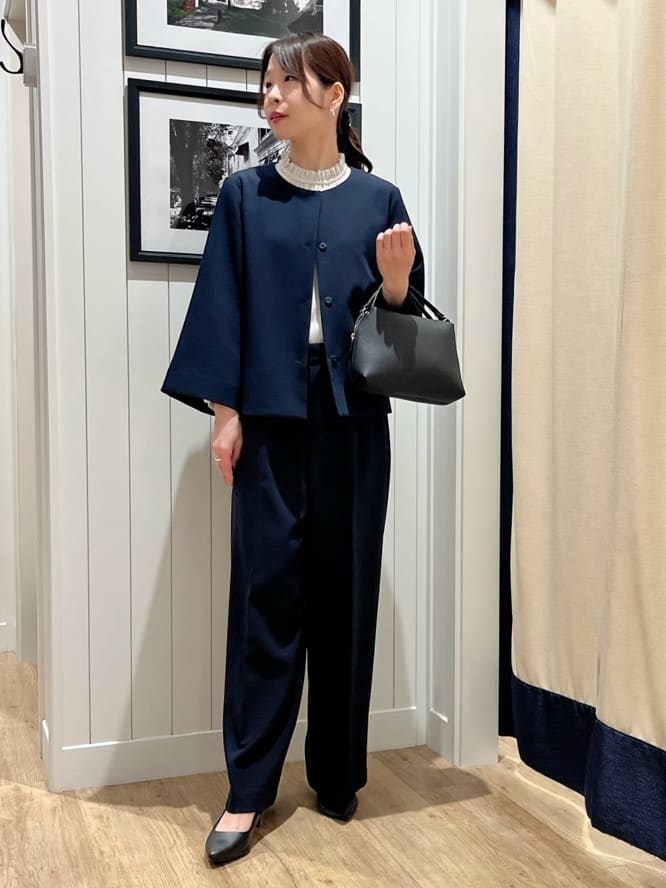mihoさんの「Dessin｜【洗える】フリルネックジョーゼットブラウス」を使ったコーディネート